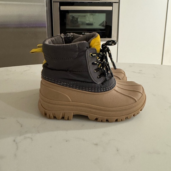 Zara Toddler Boy Rain Boots - Picture 1 of 9